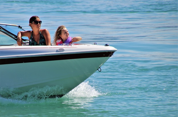 5 Tips for Planning Your Own Jet Boat Adventure With Friends