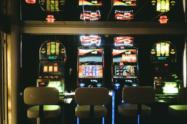 Slot Machines: Unveiling the Enthralling World of Chance and Excitement